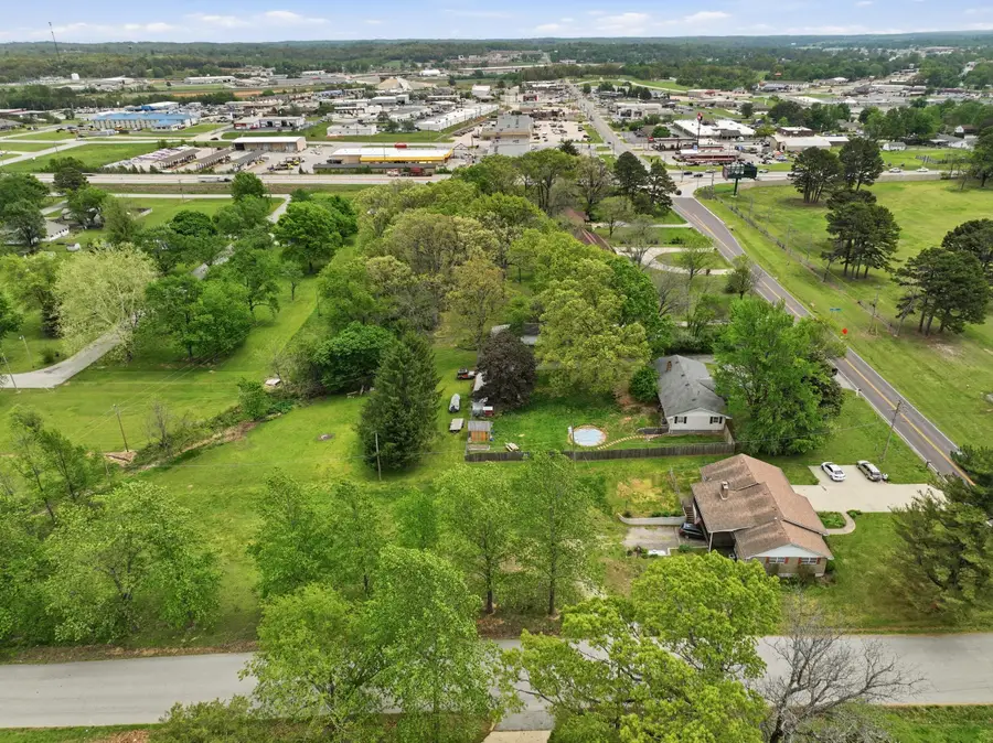 1813 Gibson Avenue, West Plains, MO 65775 - #3