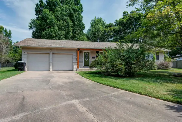 2410 S Prospect Avenue, Springfield, MO 65804