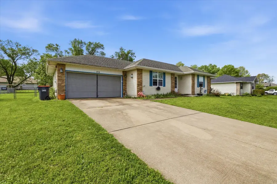 316 W Mcknight, Clever, MO 65631 - #2