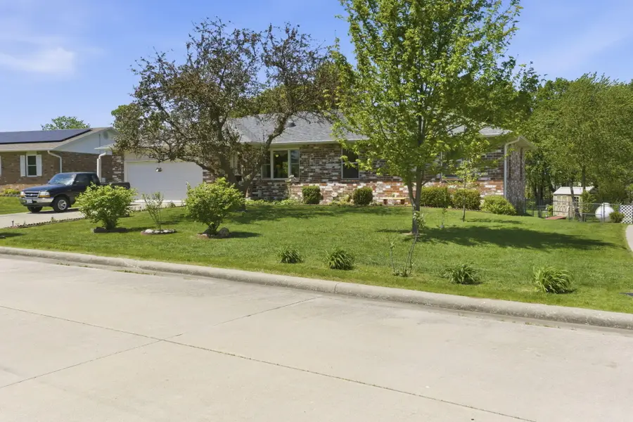 675 S Colony Avenue, Bolivar, MO 65613 - #2