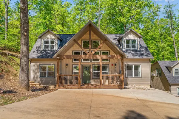 101 Willow Oak Lane Lane, Branson, MO 65616