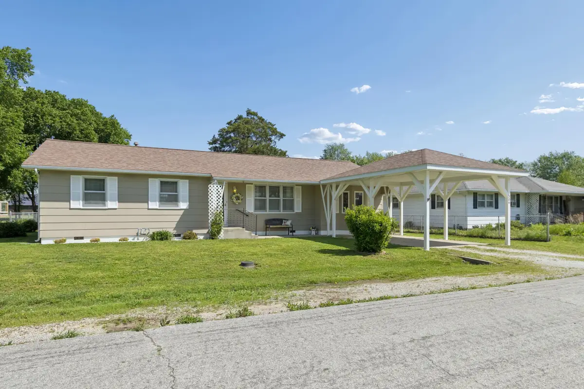 306 W 2nd Street, Lockwood, MO 65682 - #1