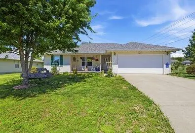 331 Sugar Tree Road, Sparta, MO 65753