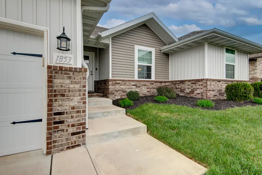 1853 S Lullwood Avenue, Springfield, MO 65802 - #2