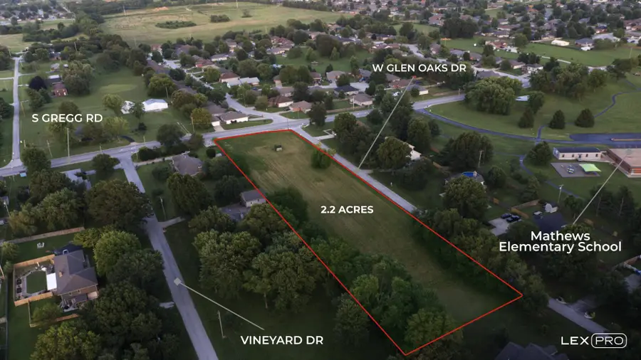 601 S Gregg Road, Nixa, MO 65714 - #3