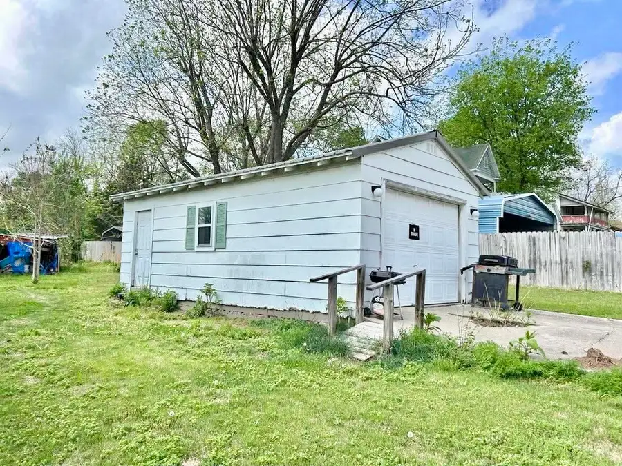 251 S Archer Avenue, Hartville, MO 65667 - #3