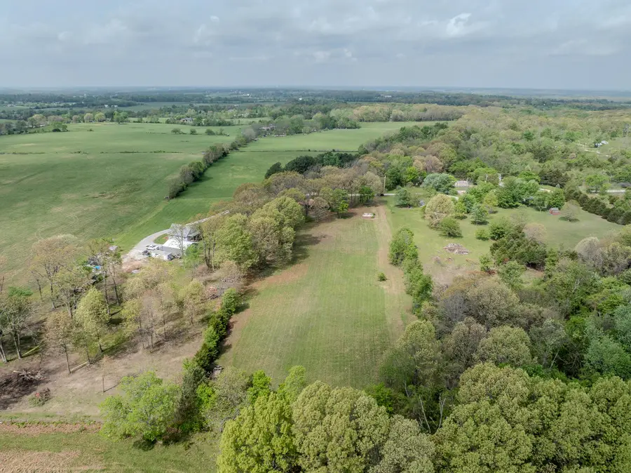 530 Sundance Drive, Sparta, MO 65753 - #2