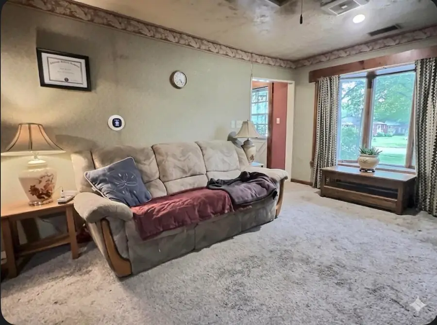 1508 N Main Street, Nevada, MO 64772 - #3