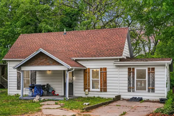 407 S Clarke Avenue, Clever, MO 65631