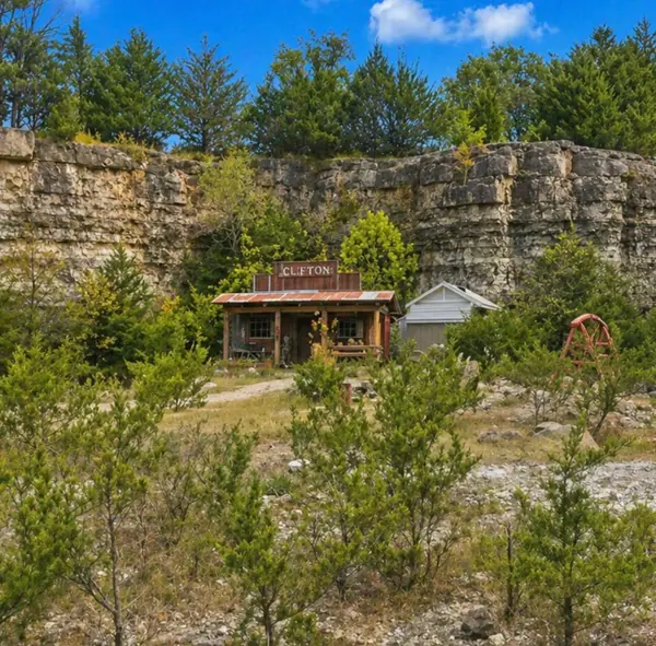 20615 Table Rock Ridge Road, Shell Knob, MO 65747