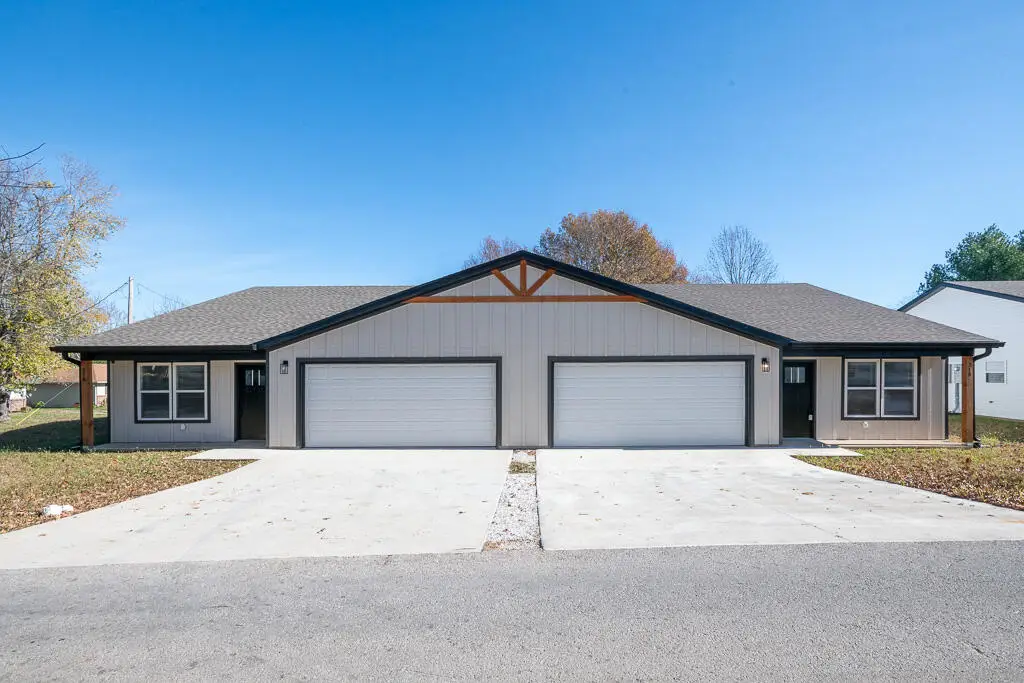 320-322 S Market Street, Nixa, MO 65714 - #1