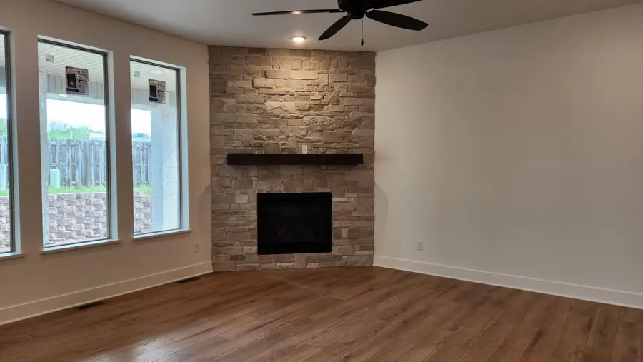 2433 E Swallow Street, Springfield, MO 65804 - #3