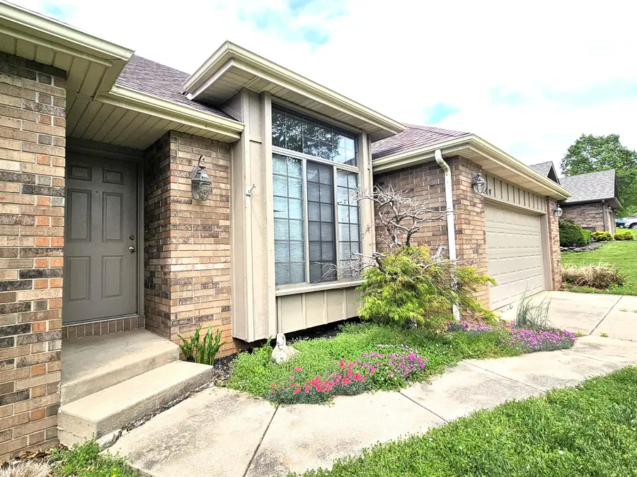 2921 E Lark Street, Springfield, MO 65804 - #3