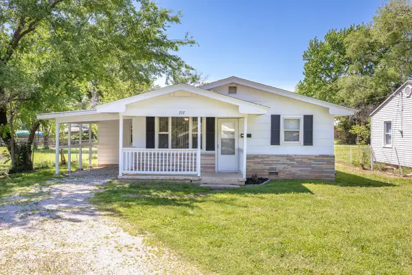 717 N West Avenue, Springfield, MO 65802