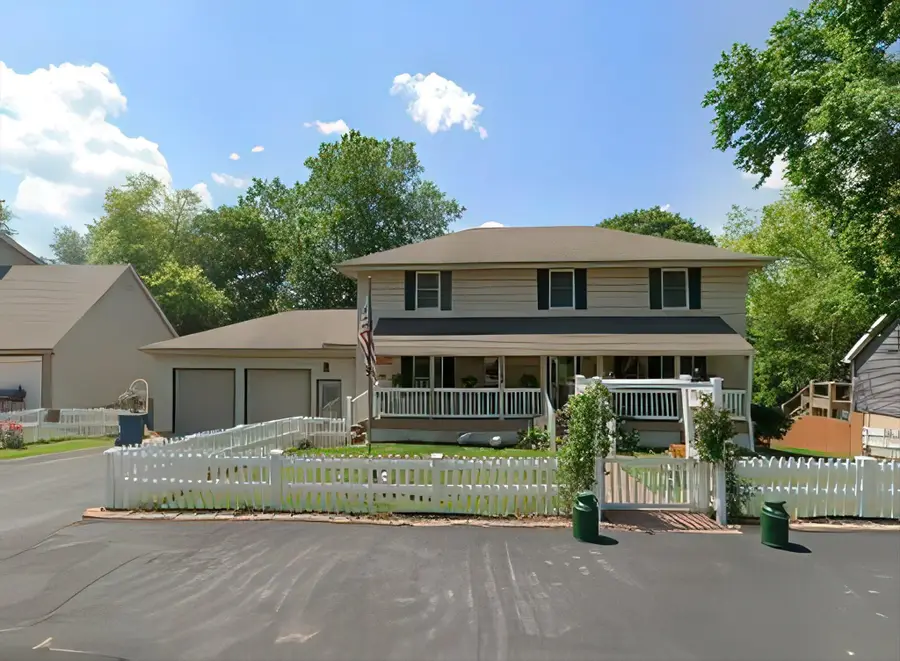 1502 E Sycamore Street, Ozark, MO 65721 - #3