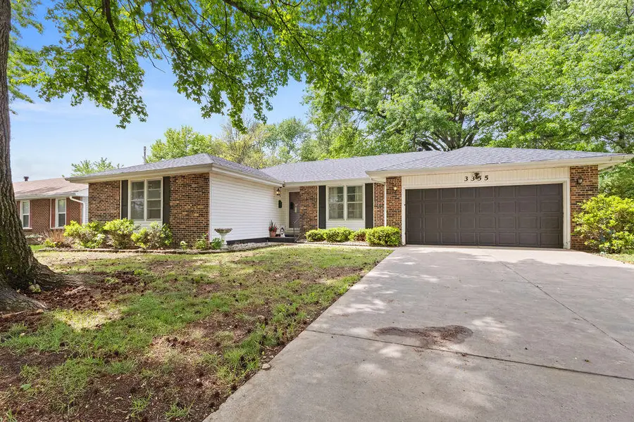 3355 S Robberson Avenue, Springfield, MO 65807 - #2
