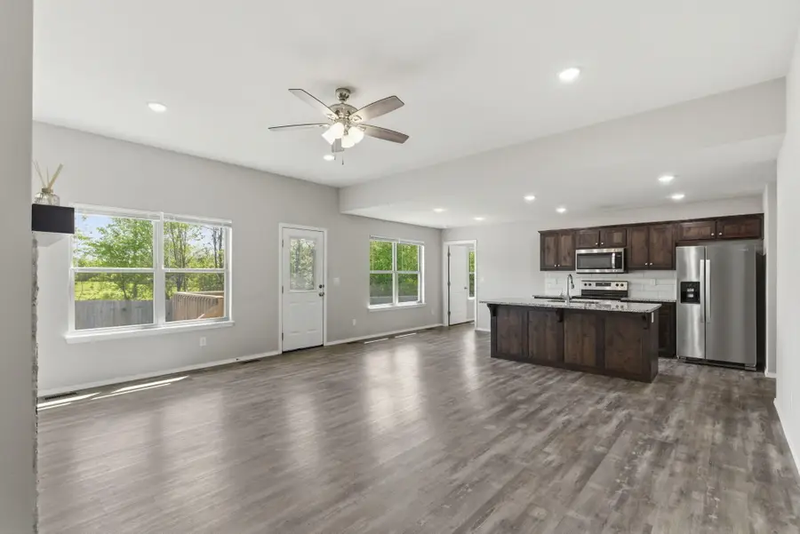 108 E Rosalie Street, Strafford, MO 65757 - #3