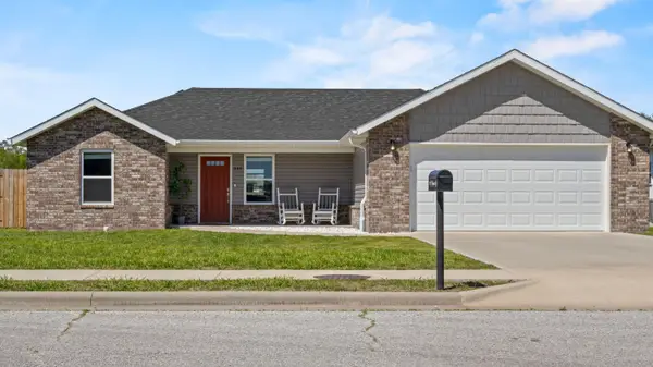 995 W Maurice Street, Bolivar, MO 65613