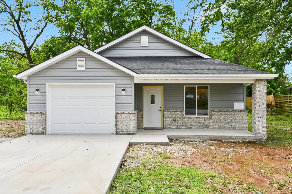 3016 W Chestnut Street, Springfield, MO 65803 - #1
