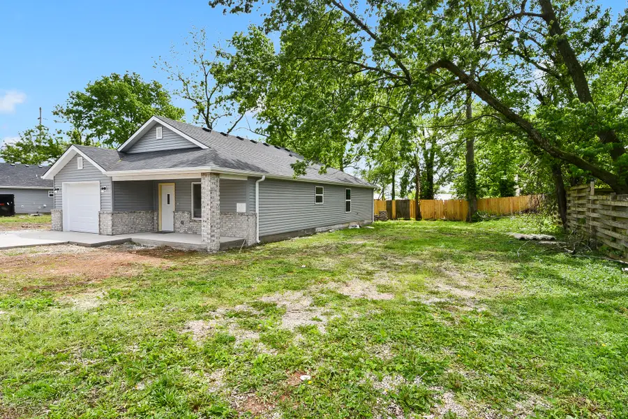 3016 W Chestnut Street, Springfield, MO 65803 - #3