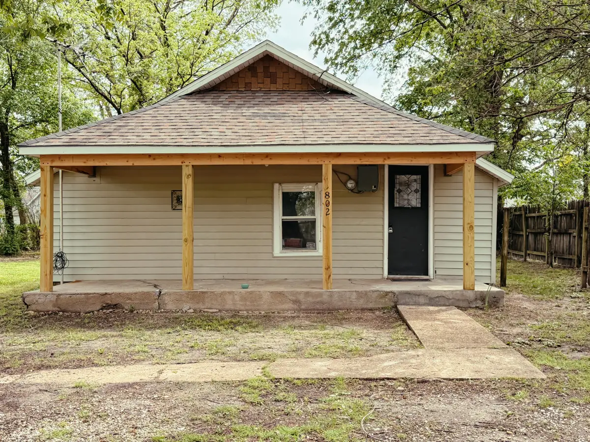 802 S Main Avenue, Bolivar, MO 65613 - #1