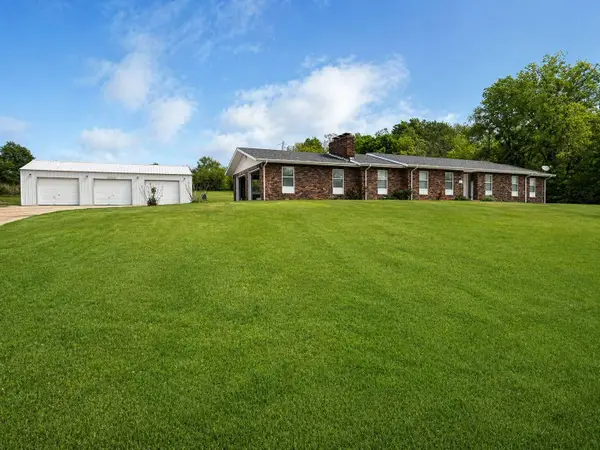 1206 Elm Avenue, Ava, MO 65608