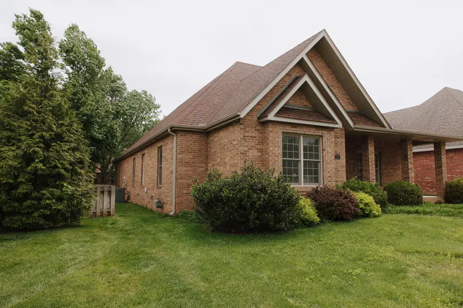 3636 S Britain Avenue, Springfield, MO 65807 - #2
