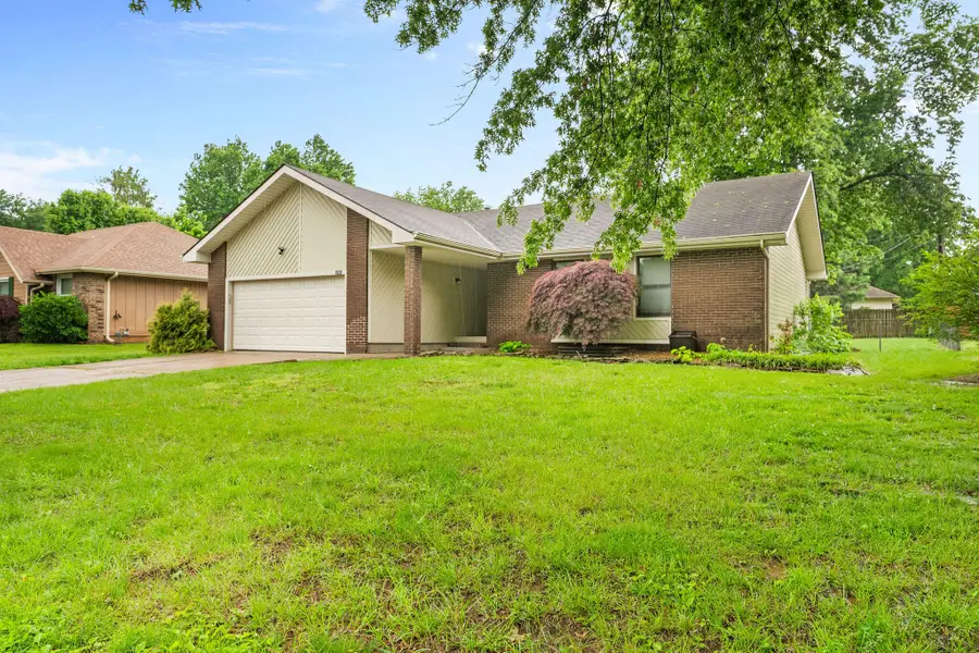 212 Raintree Street, Nixa, MO 65714 - #3