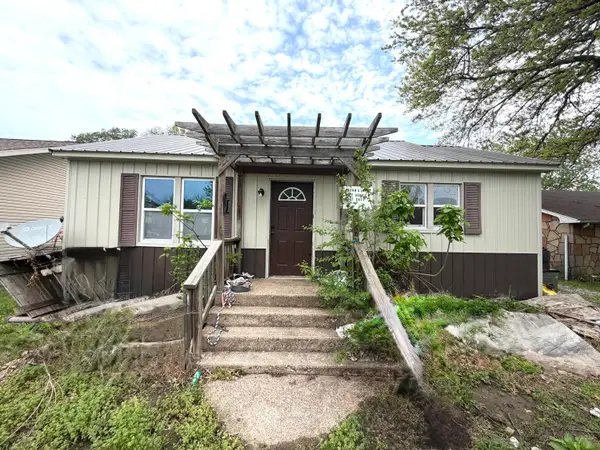 113 E Cooper Street, Tipton, MO 65081