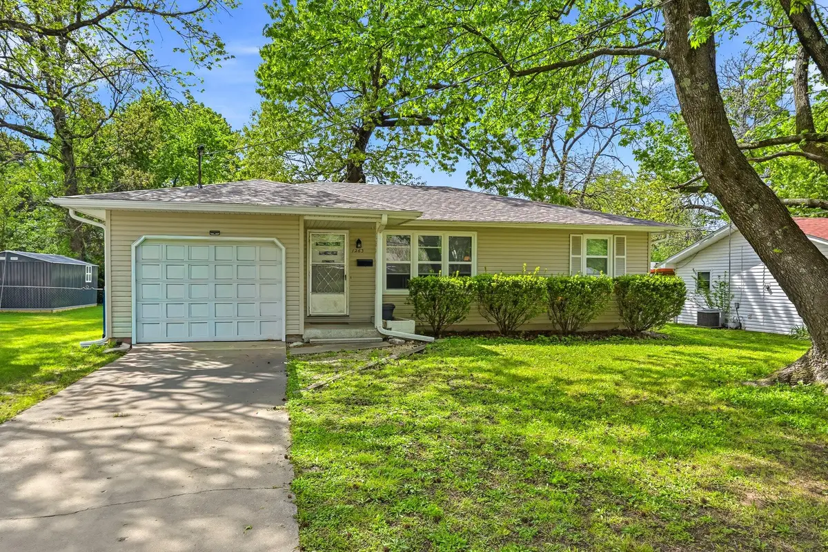 1263 S Cedarbrook Avenue, Springfield, MO 65804 - #1