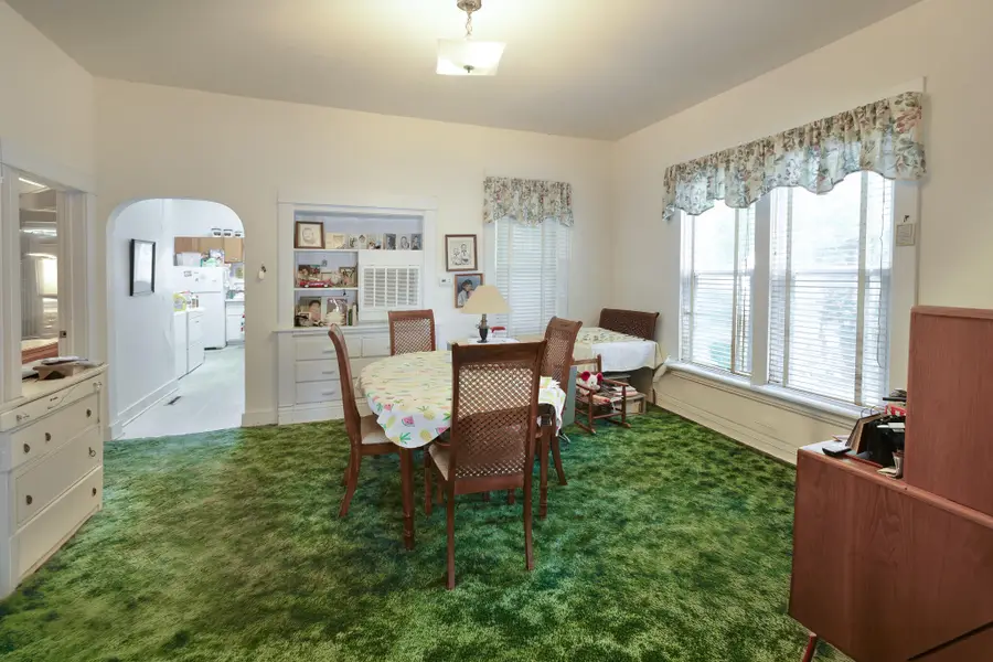619 S Jackson Avenue, Joplin, MO 64801 - #2