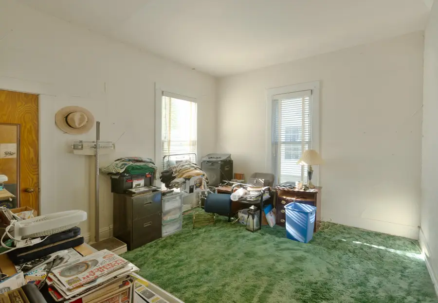 619 S Jackson Avenue, Joplin, MO 64801 - #3