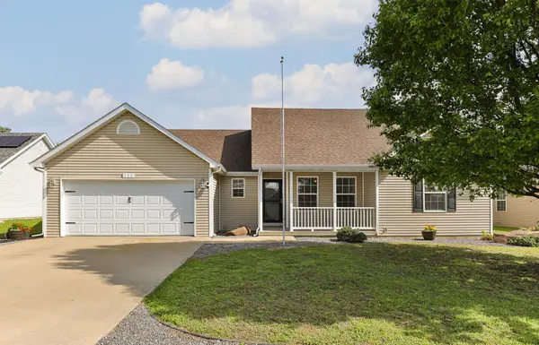 725 E Laird Street, Bolivar, MO 65613