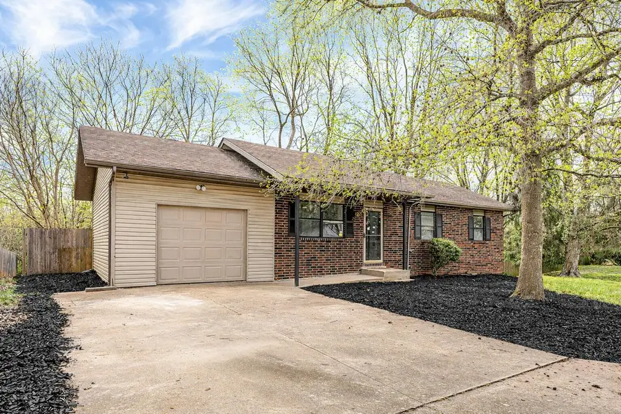 110 S Basswood Avenue, Republic, MO 65738 - #2