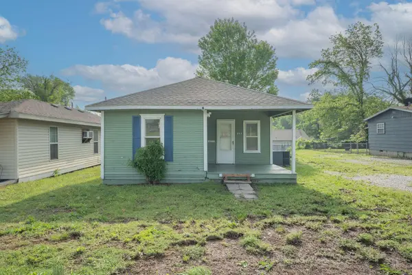 203 S Schifferdecker Avenue, Joplin, MO 64801