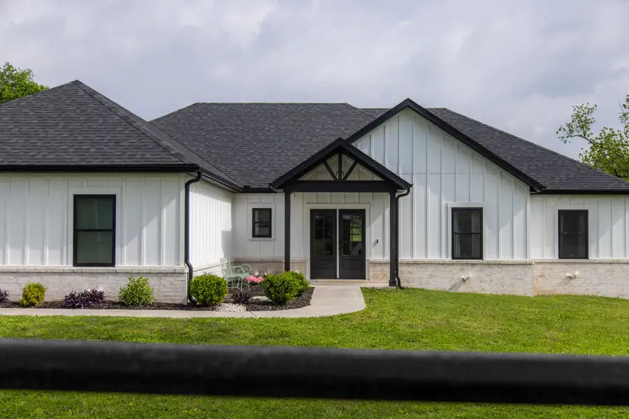 1213 W Pineville Road, Washburn, MO 65772 - #2