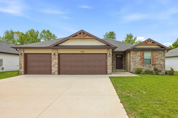 204 E Rosalie Street, Strafford, MO 65757