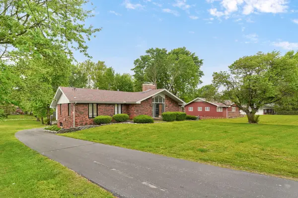 1050 E Camorene Street, Springfield, MO 65803