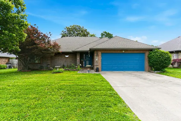 3610 S Lexus Avenue, Springfield, MO 65807