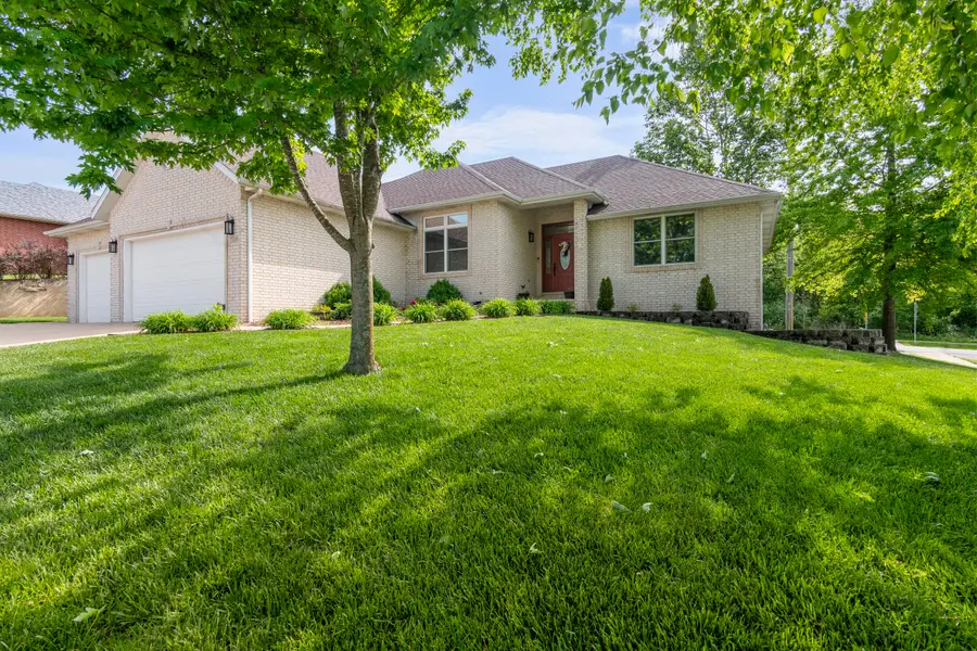 710 S Magnolia Avenue, Republic, MO 65738 - #2