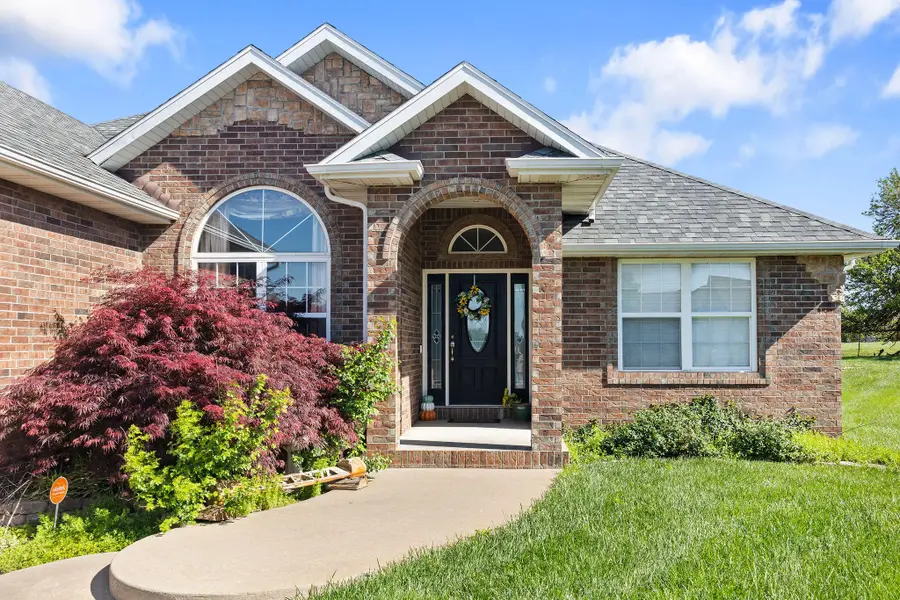 621 W Meadowgate Drive, Springfield, MO 65803 - #3