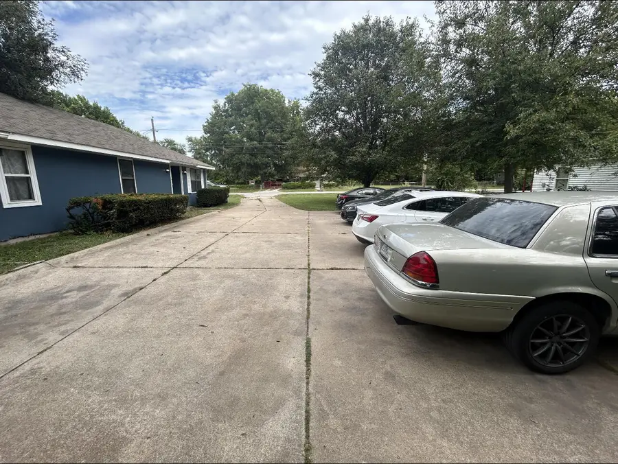 1625 N Colgate Avenue, Springfield, MO 65802 - #3