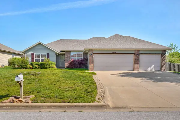 3939 W Tall Pine Court, Springfield, MO 65810