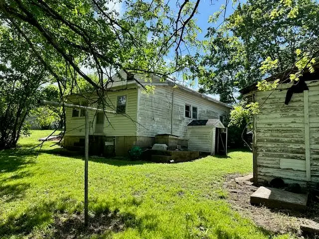 204 Water Street, Alton, MO 65606 - #3
