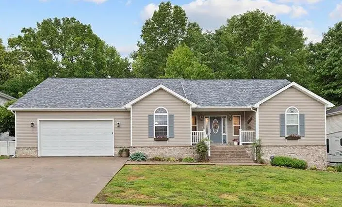 589 Barton Place, Neosho, MO 64850 - #1