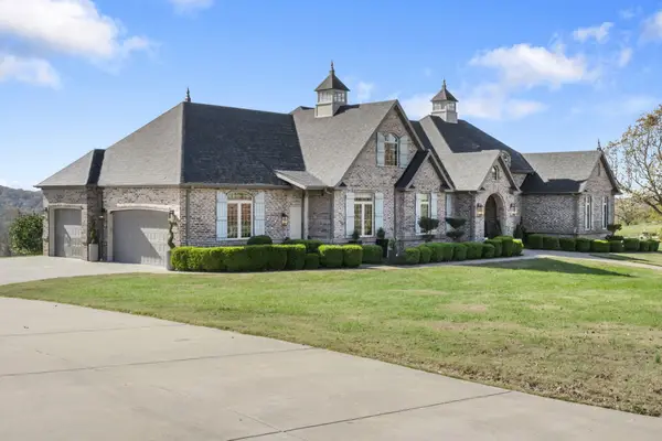 9386 E Maple Ridge Lane, Strafford, MO 65757