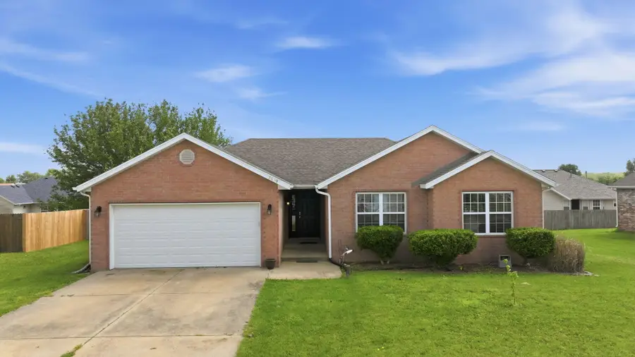 2610 E Moonlight Street, Republic, MO 65738 - #2