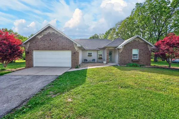 52 Klemme Drive, Strafford, MO 65757