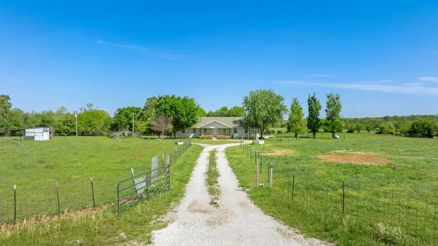 727 Banner Road, Goodman, MO 64843 - #2