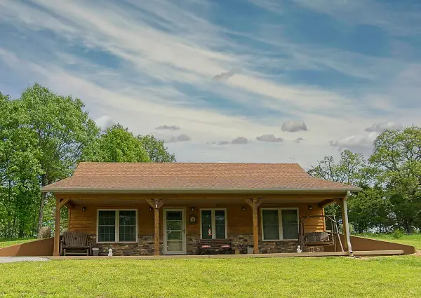 14266 Able Road, Houston, MO 65483